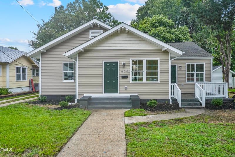 604 Layton Ave, Dunn, NC 28334