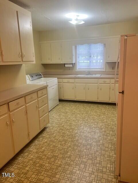 604 Main St, Louisburg, NC 27549