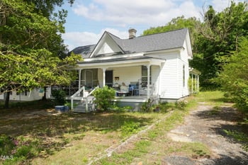 604 Main St, Louisburg, NC 27549