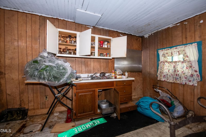 604 Main St, Louisburg, NC 27549