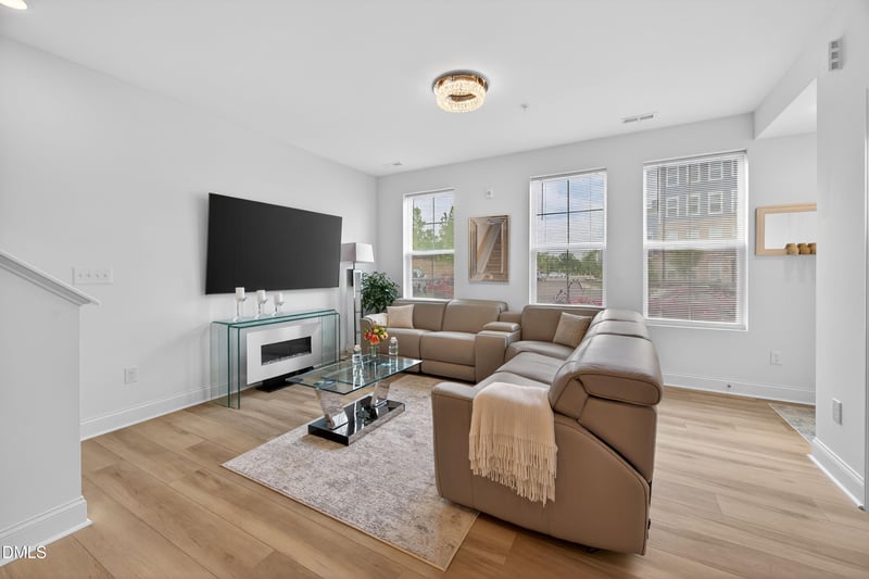 604 Market Grove Dr, Wake Forest, NC 27587