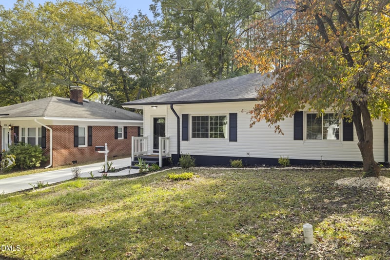 604 Oak St, Fuquay Varina, NC 27526