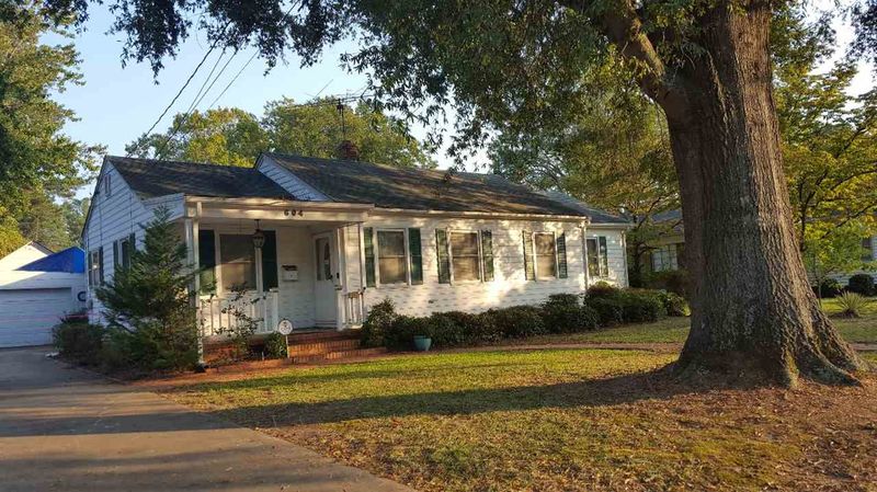 604 N Orange Ave, Dunn, NC 28334