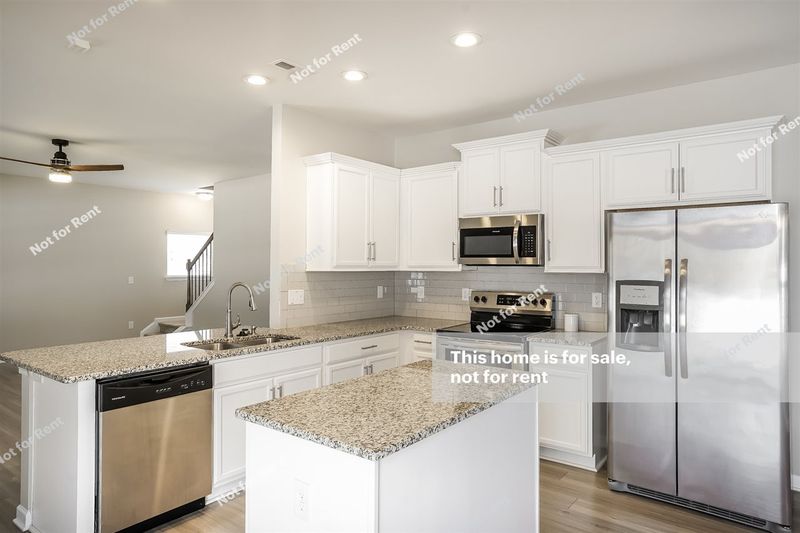 604 Rose Mallow Dr, Zebulon, NC 27597