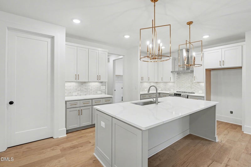 604 Sage Ct, Fuquay Varina, NC 27526