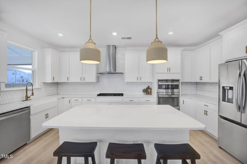 604 Salmonberry Dr, Holly Springs, NC 27540