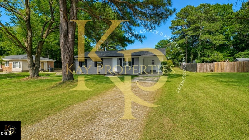 604 Sexton Ave, Zebulon, NC 27597