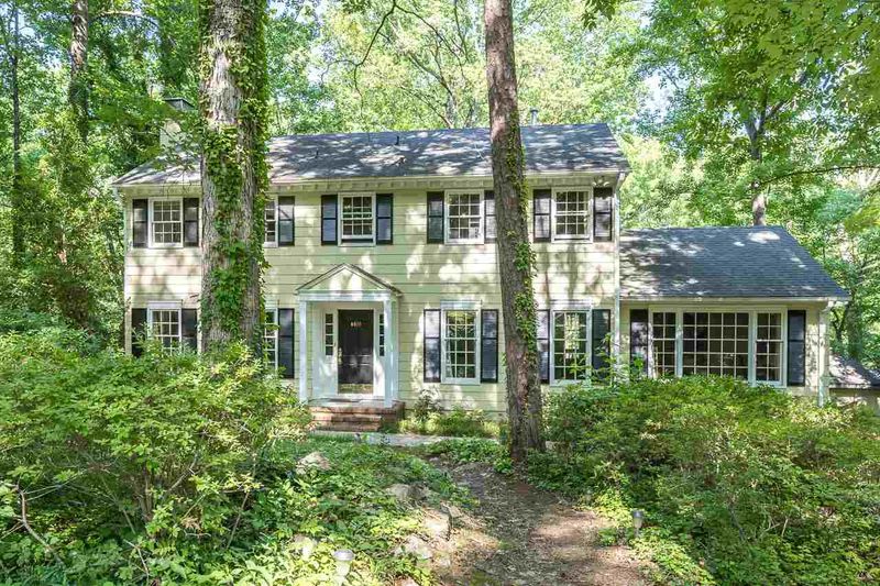 604 Sugarberry Rd, Chapel Hill, NC 27514