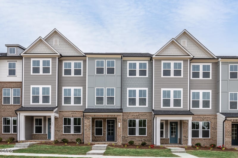 604 Thatch Ln, Knightdale, NC 27545
