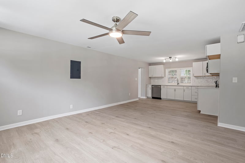 604 E Townsend St, Dunn, NC 28334