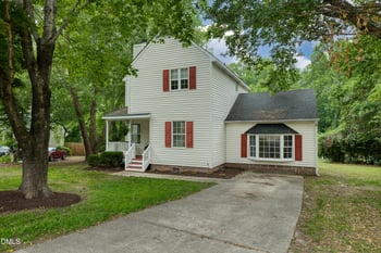 604 Vannoy Pl, Fuquay Varina, NC 27526