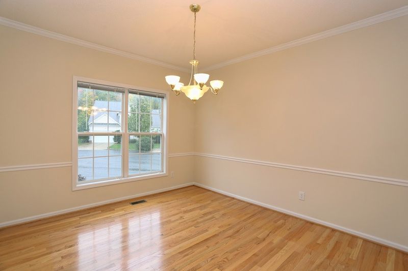 604 Westminster Dr, Chapel Hill, NC 27514