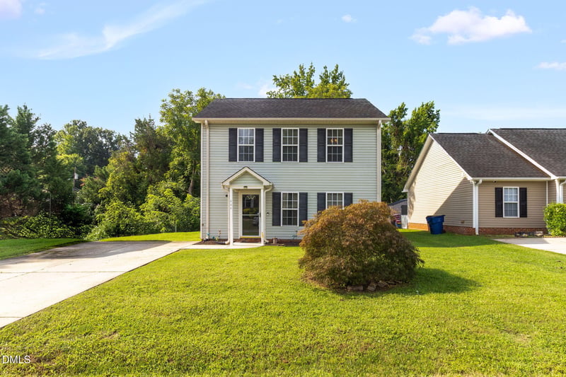 604 W Whitsett St, Graham, NC 27253