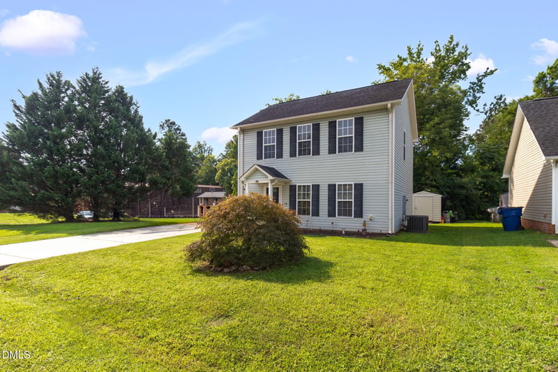 604 W Whitsett St, Graham, NC 27253