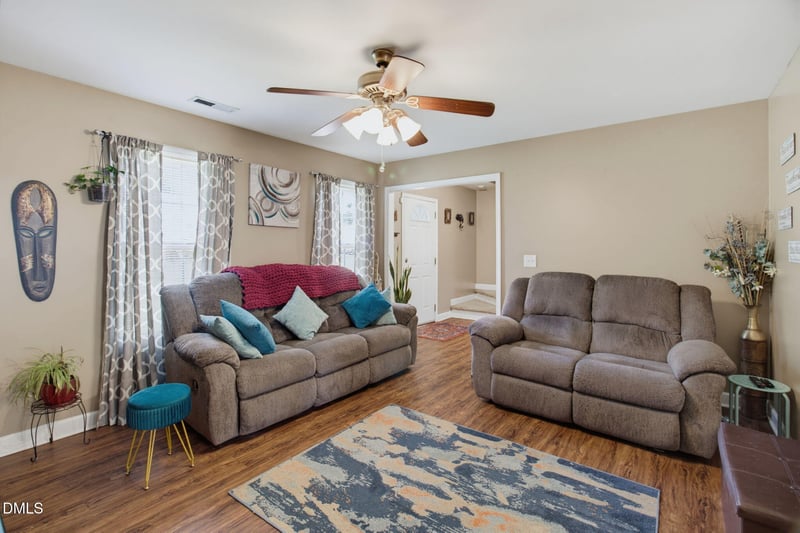 604 W Whitsett St, Graham, NC 27253