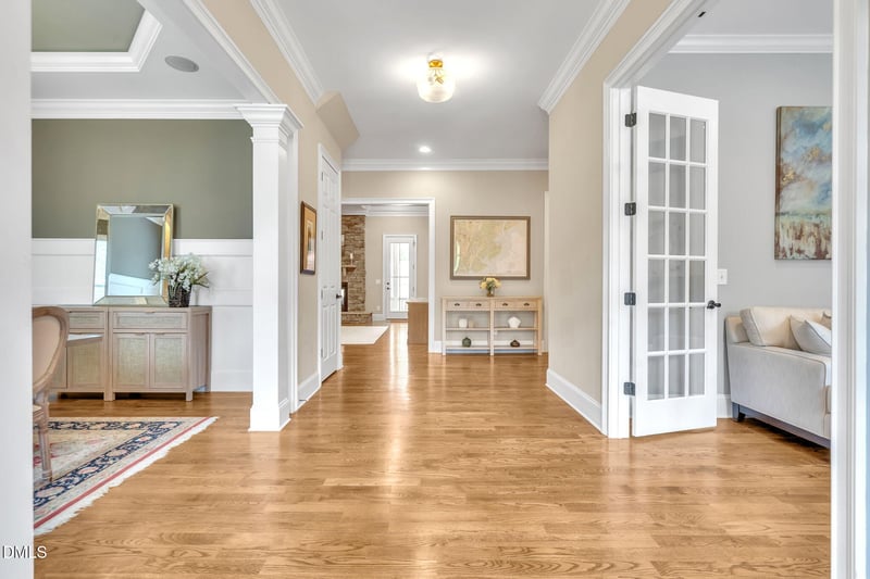 6041 Mentmore Pl, Cary, NC 27519