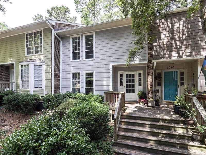 6042 Dixon Dr, Raleigh, NC 27609