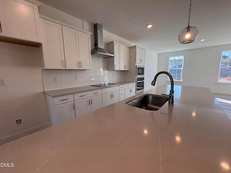 6042 Dunzo Dr, Raleigh, NC 27617