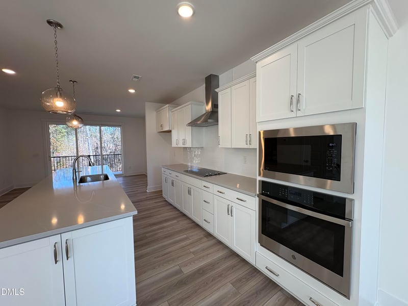 6042 Dunzo Dr, Raleigh, NC 27617