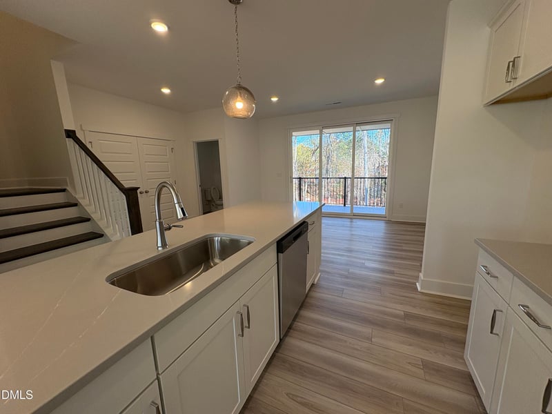 6042 Dunzo Dr, Raleigh, NC 27617