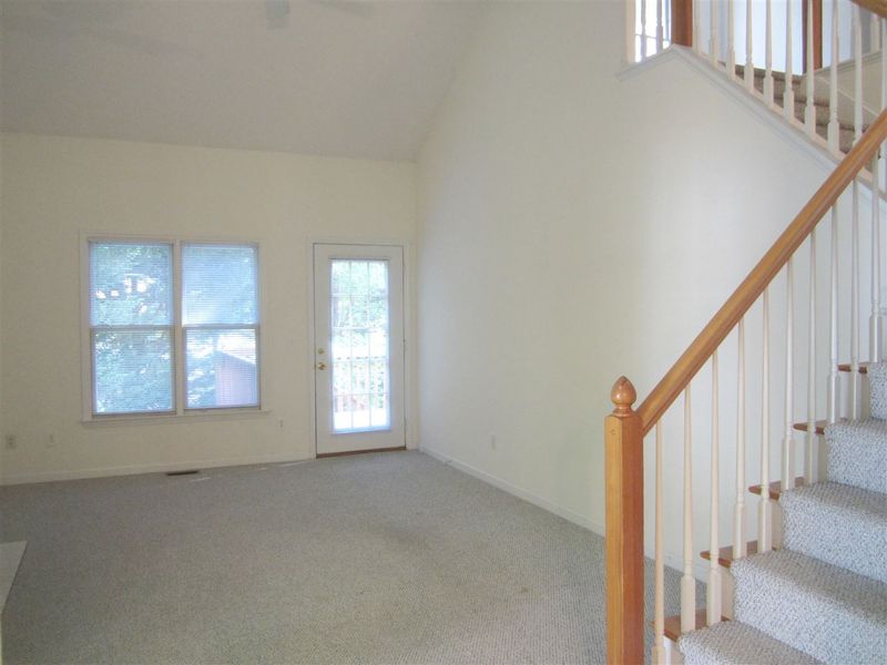 6042 Epping Forest Dr, Raleigh, NC 27613