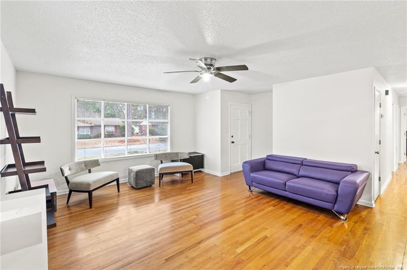 6042 Mcdougal Dr, Fayetteville, NC 28304