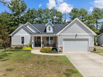 6043 Saint Andrews Dr, Sanford, NC 27332