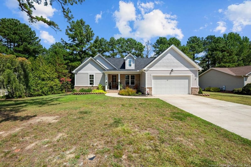 6043 Saint Andrews Dr, Sanford, NC 27332