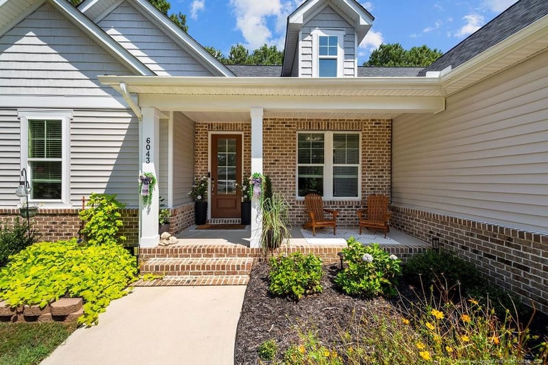 6043 Saint Andrews Dr, Sanford, NC 27332