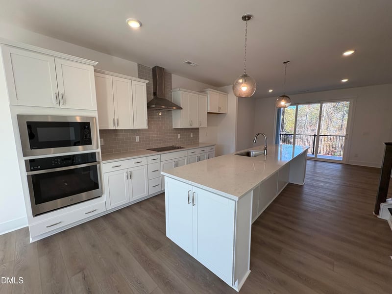 6044 Dunzo Dr, Raleigh, NC 27617