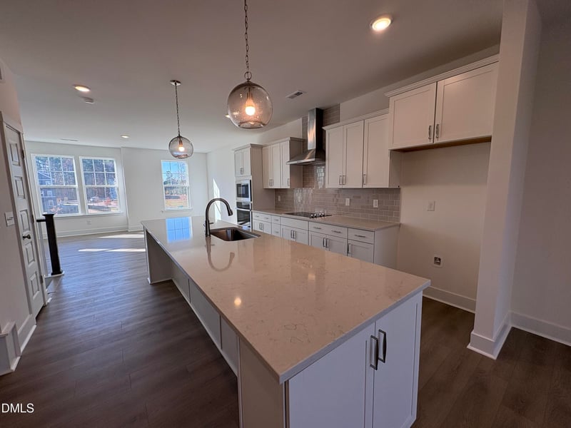 6044 Dunzo Dr, Raleigh, NC 27617