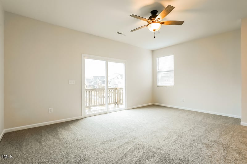 6045 Kayton St, Raleigh, NC 27616