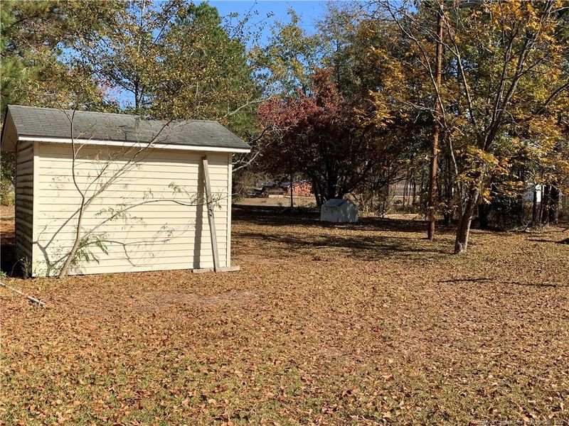 6045 Maybank Dr, Hope Mills, NC 28348