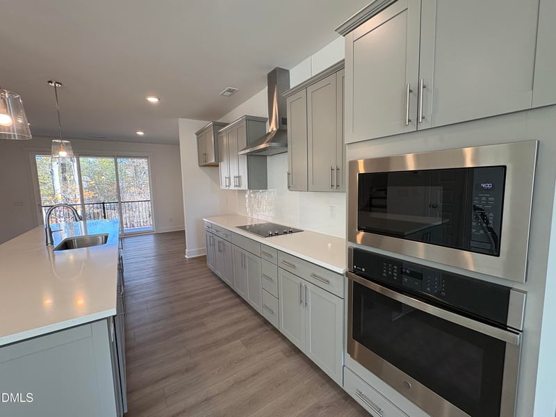 6046 Dunzo Dr, Raleigh, NC 27617