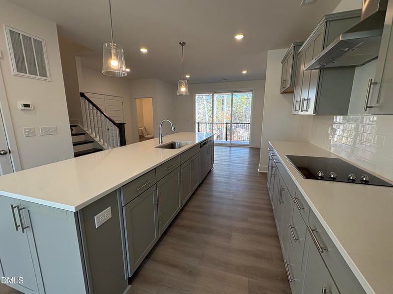 6046 Dunzo Dr, Raleigh, NC 27617