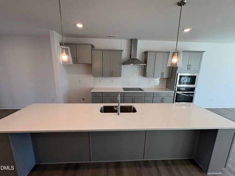 6046 Dunzo Dr, Raleigh, NC 27617