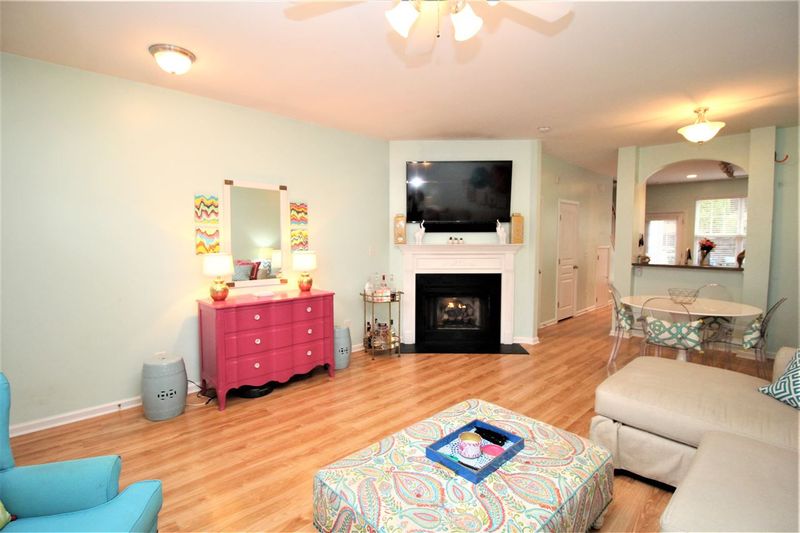 6046 Viking Dr, Raleigh, NC 27612