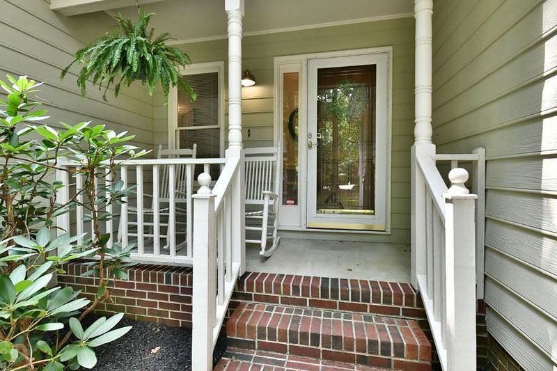 6048 Wildorlyn Cir, Raleigh, NC 27603