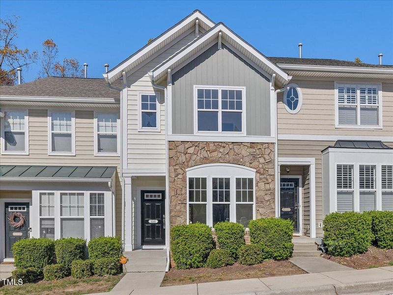 6049 Viking Dr, Raleigh, NC 27612