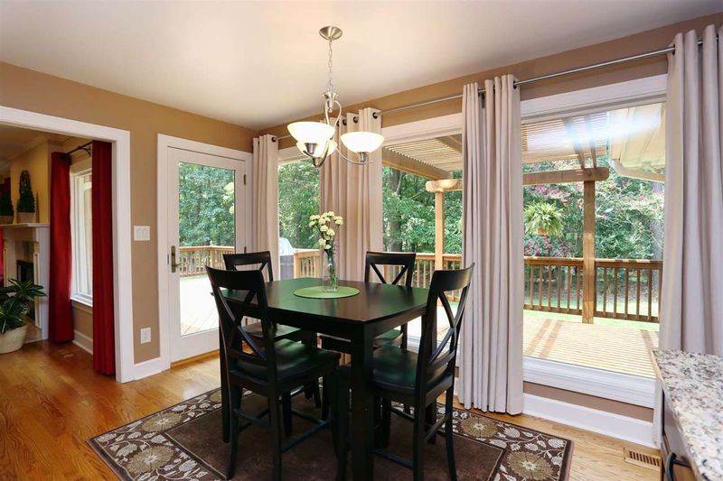 605 Amelia Ave, Raleigh, NC 27615