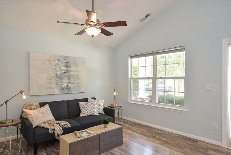 605 Ashford Ln, Durham, NC 27713