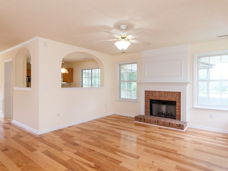 605 Averroe Dr, Apex, NC 27502