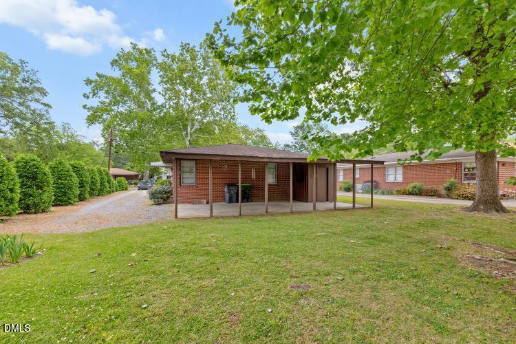 605 Baker St, Four Oaks, NC 27524