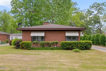605 Baker St, Four Oaks, NC 27524