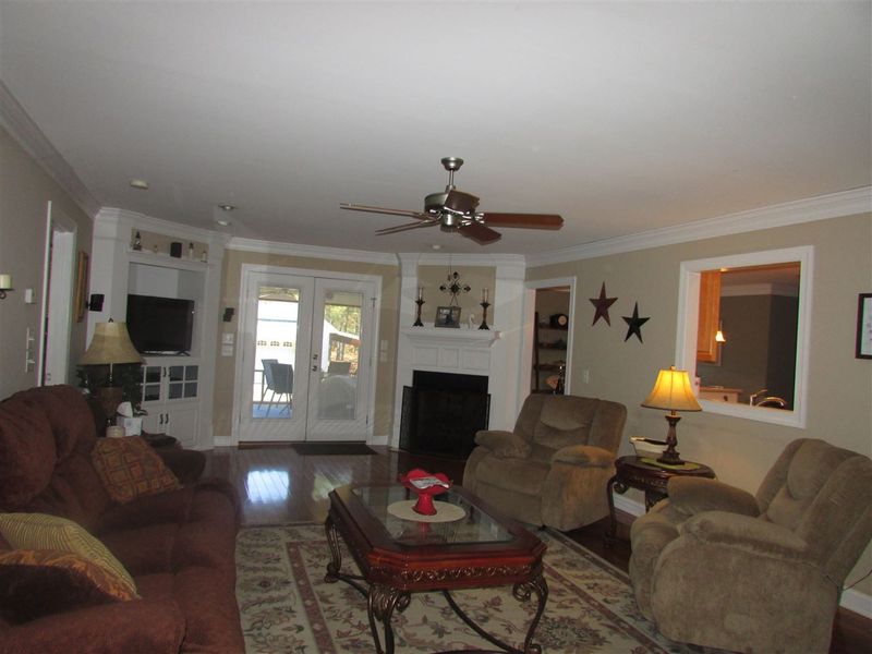 605 Berke Thomas Rd, Sanford, NC 27330
