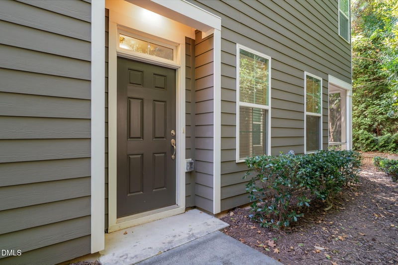 605 Birchwood Crest Trl, Cary, NC 27513