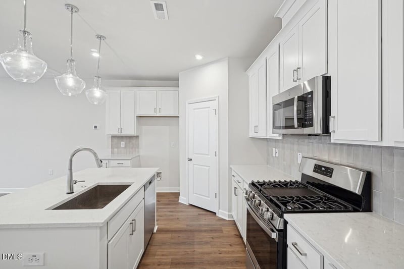 605 Brackenberry Al, Wake Forest, NC 27587