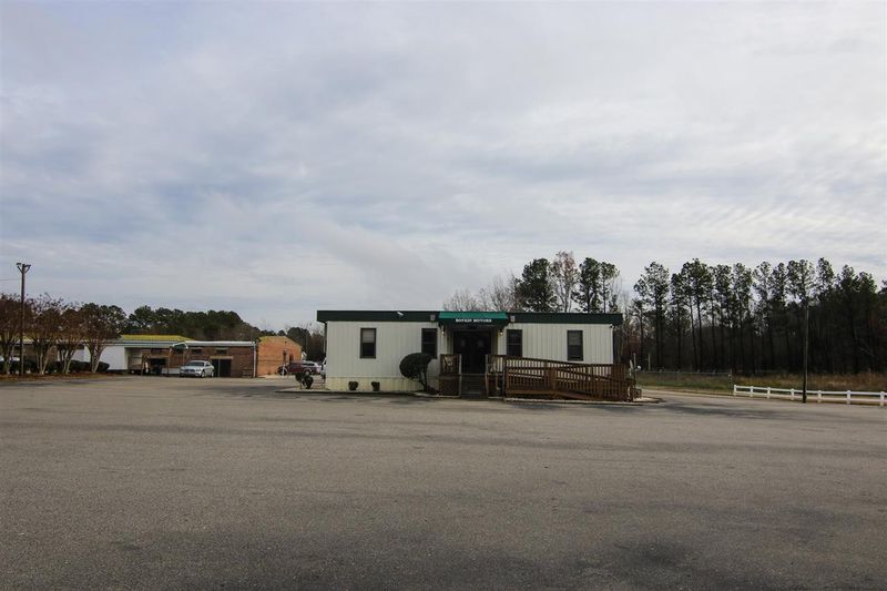605 S Brightleaf Blvd, Smithfield, NC 27577