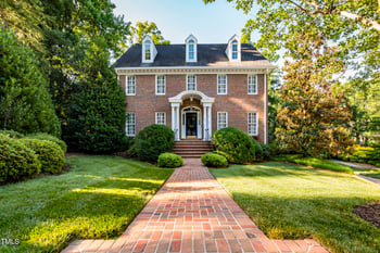 605 Chalfant Ct, Raleigh, NC 27607