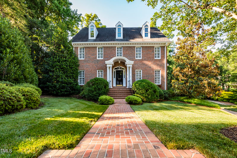 605 Chalfant Ct, Raleigh, NC 27607
